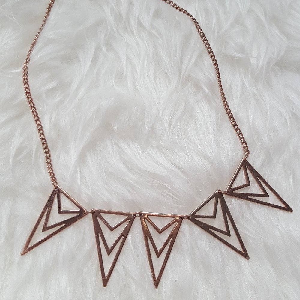 ⭐Gold triangle necklace